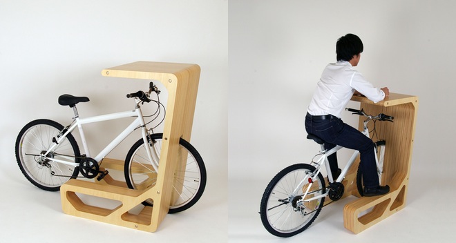 meble sklepowe - drewniany stojak na rower